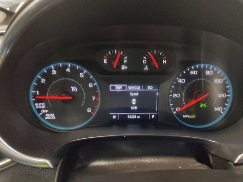 Used 2018 Chevrolet Malibu LT FWD image 23