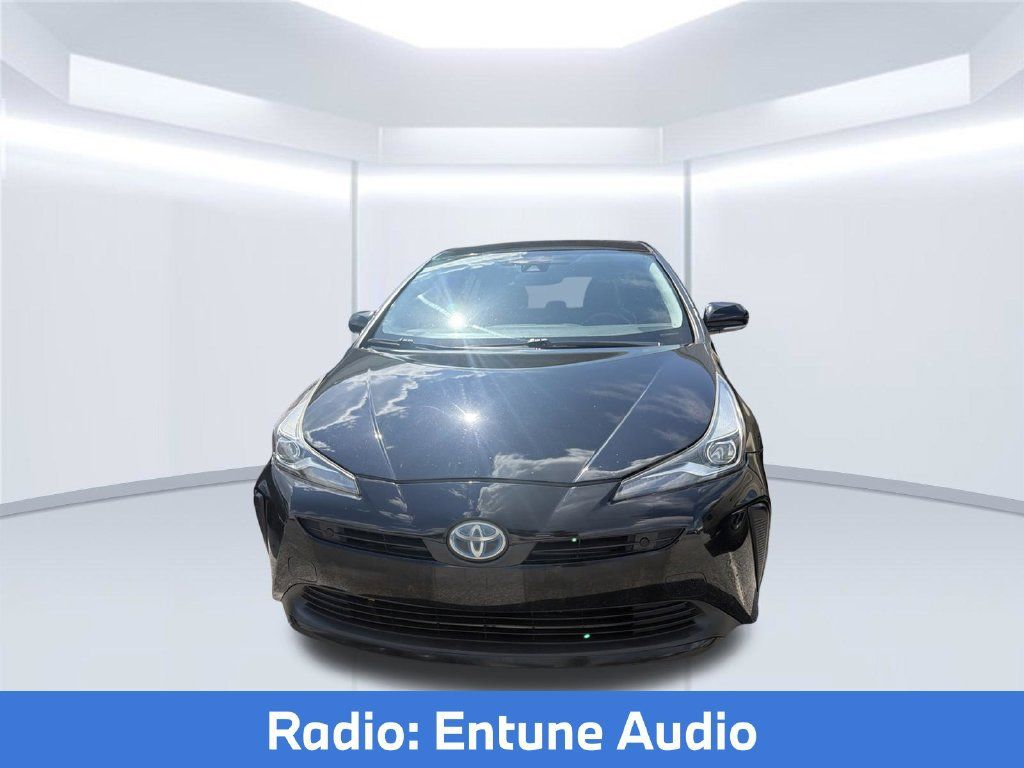 Used 2019 Toyota Prius XLE FWD image 2