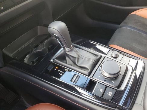 Used 2025 MAZDA CX-30 Carbon image 28