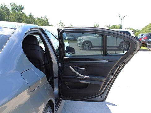 Used 2013 BMW 550i Sedan image 29