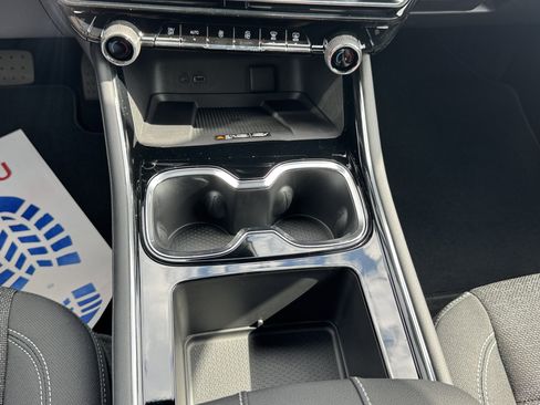 New 2026 Chevrolet Traverse LT w/ Driver Confidence Package image 20