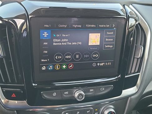 Used 2021 Chevrolet Traverse LT FWD image 5