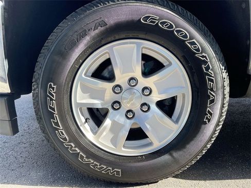 Certified 2018 Chevrolet Silverado 1500 LT w/ All Star Edition image 29