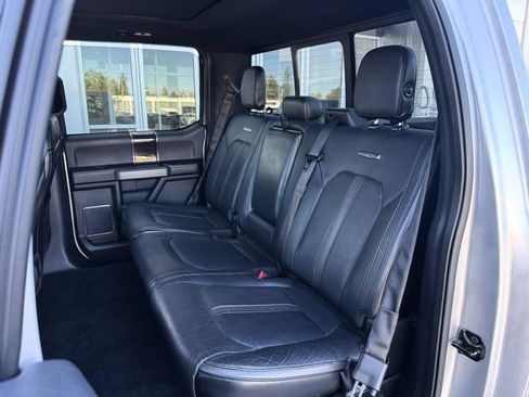 Used 2015 Ford F150 Platinum w/ Equipment Group 701A Luxury AWD/4WD image 22