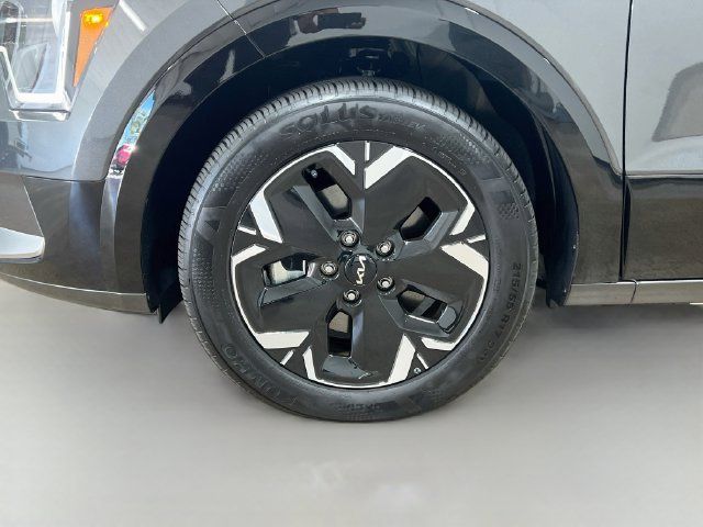 Certified 2025 Kia Niro Wind FWD image 31