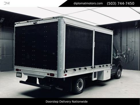 Used 2021 Ford Transit 250 RWD image 6