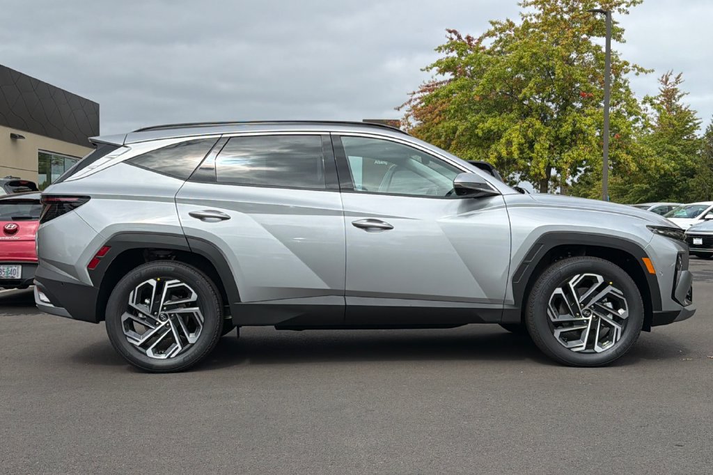 New 2026 Hyundai Tucson Limited w/ Tow & Go Package AWD/4WD image 3