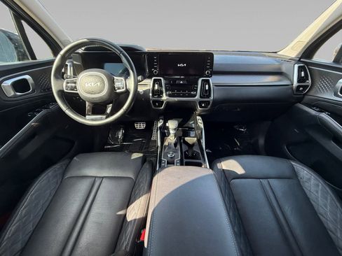 Used 2022 Kia Sorento SX image 10