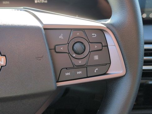 New 2026 Nissan Sentra SV w/ Floor Mat Package FWD image 15