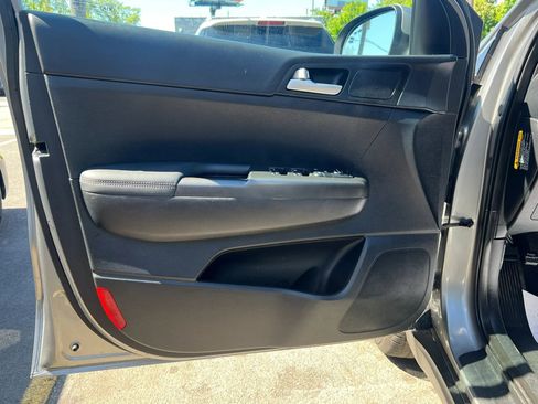 Used 2020 Kia Sportage LX AWD/4WD image 10