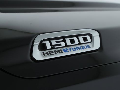 Used 2022 RAM 1500 Big Horn AWD/4WD image 19