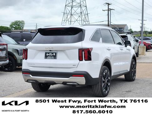 New 2026 Kia Sorento EX AWD/4WD image 4
