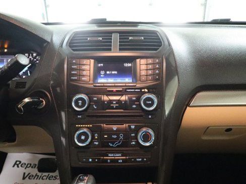Used 2017 Ford Explorer 4WD image 13