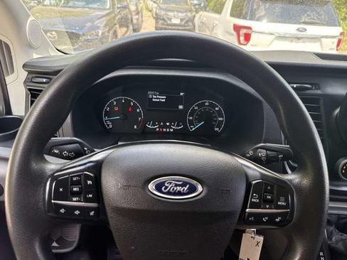 Used 2023 Ford Transit 250 Medium Roof AWD image 28