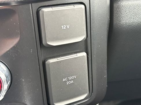 New 2026 Ford F350 Platinum image 40