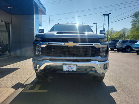 Used 2024 Chevrolet Silverado 2500 LT w/ All Star Edition AWD/4WD image 4