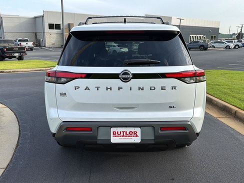 New 2026 Nissan Pathfinder SL FWD image 5