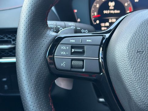 Certified 2025 Acura ADX A-Spec image 29