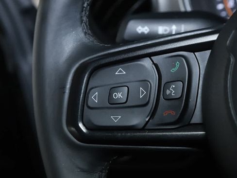 Used 2018 Jeep Wrangler Unlimited Sport S AWD/4WD image 22