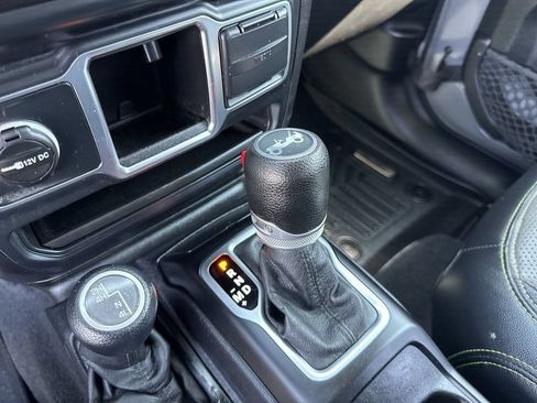 Used 2018 Jeep Wrangler Unlimited Sport AWD/4WD image 27