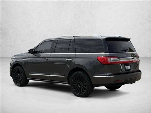 Used 2018 Lincoln Navigator Reserve w/ Technology Package AWD/4WD image 7