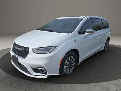 Used 2022 Chrysler Pacifica Limited