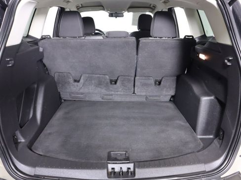 Used 2018 Ford Escape SE w/ SE Sync 3 Package FWD image 33