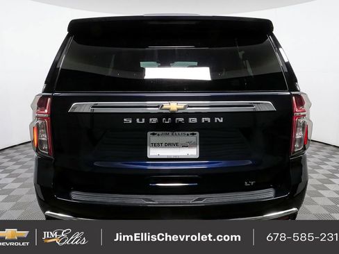 Used 2024 Chevrolet Suburban LT image 30