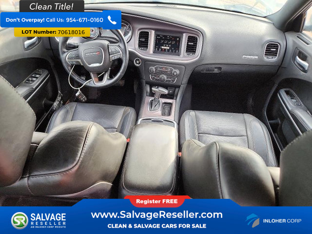 Used 2019 Dodge Charger SXT w/ Leather Interior Group RWD image 11