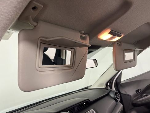 Used 2024 Nissan Kicks S image 32