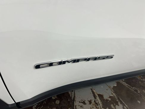 Used 2023 Jeep Compass Latitude AWD/4WD image 25