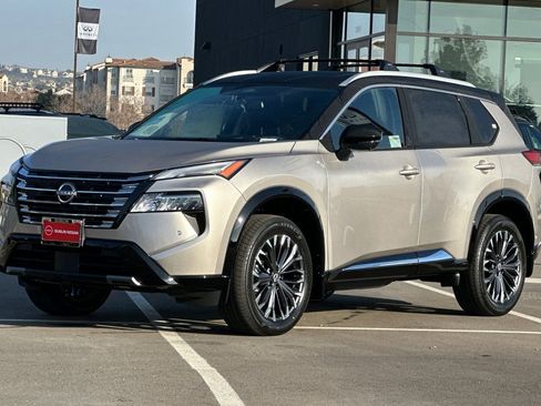 New 2026 Nissan Rogue Platinum w/ Platinum Premium Package AWD/4WD image 8