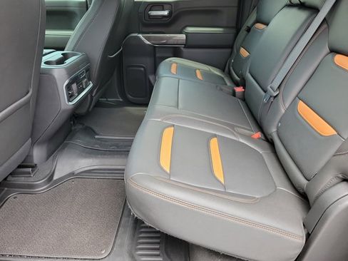Used 2021 GMC Sierra 1500 AT4 w/ Off-Road Performance Package AWD/4WD image 15