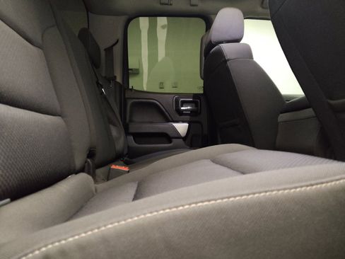 Used 2019 Chevrolet Silverado 1500 LT RWD image 19