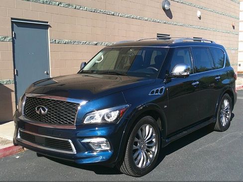 Used 2015 INFINITI QX80 2WD w/ Deluxe Technology Package image 3
