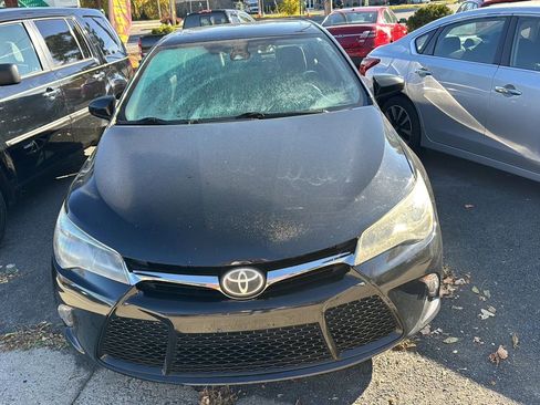 Used 2015 Toyota Camry XSE w/ Advanced Technology Package image 2