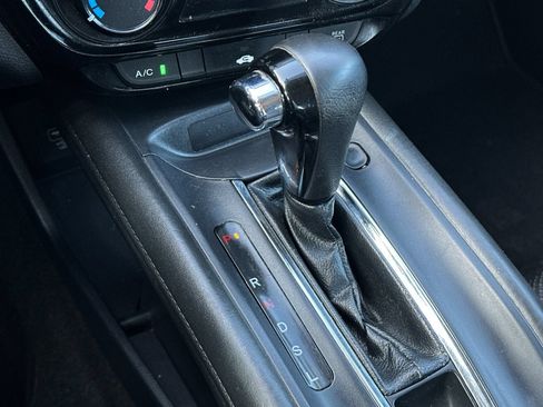 Used 2022 Honda HR-V LX image 20