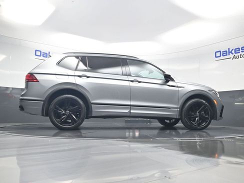 Used 2023 Volkswagen Tiguan SE R-Line FWD image 46