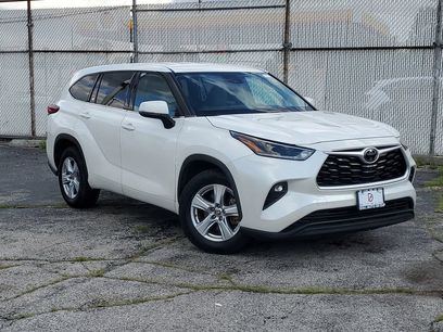 Used 2021 Toyota Highlander LE