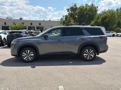 New 2026 Nissan Pathfinder SL FWD image 6