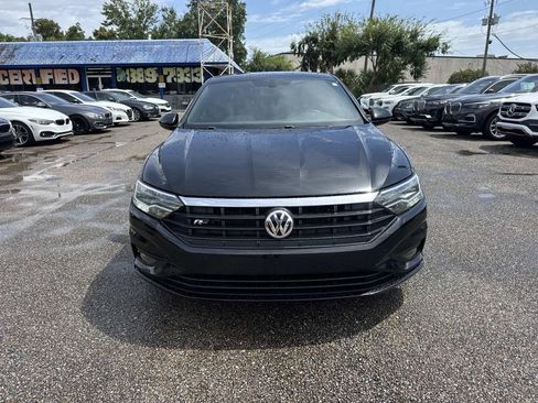 Used 2021 Volkswagen Jetta R-Line w/ R-Line Cold Weather Package FWD image 2