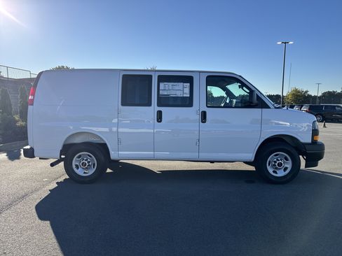 New 2025 GMC Savana 2500 w/ Driver Convenience Package image 11