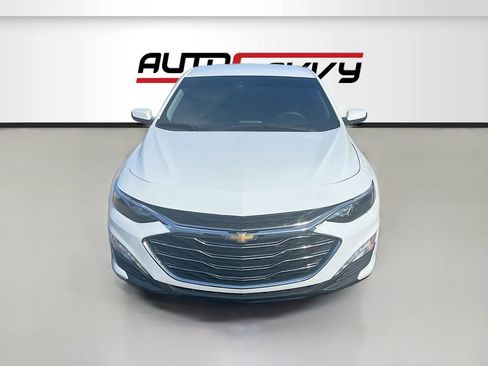 Used 2024 Chevrolet Malibu LT FWD image 2