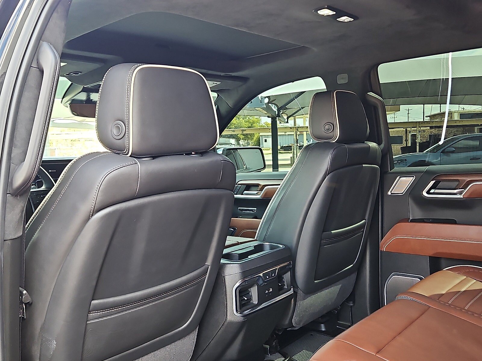 Used 2024 GMC Sierra 1500 Denali Ultimate AWD/4WD image 7