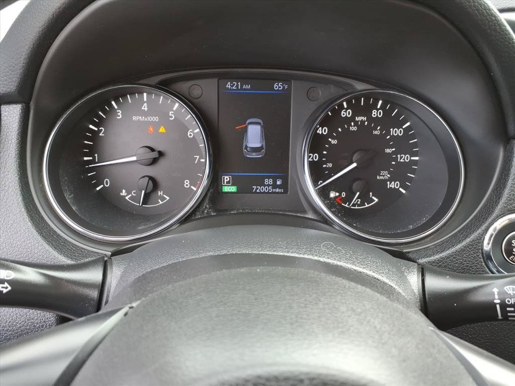 Used 2018 Nissan Rogue SV FWD image 26