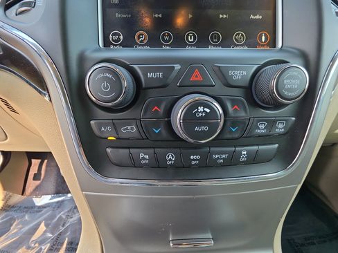 Used 2018 Jeep Grand Cherokee Limited w/ Luxury Group II AWD/4WD image 20