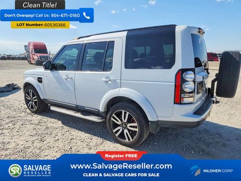 Used 2016 Land Rover LR4 HSE LUX AWD/4WD image 3