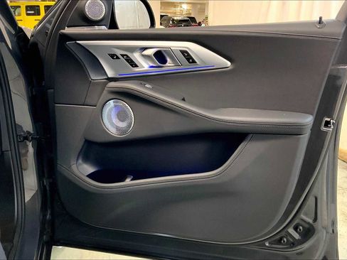 Used 2025 BMW XM image 22