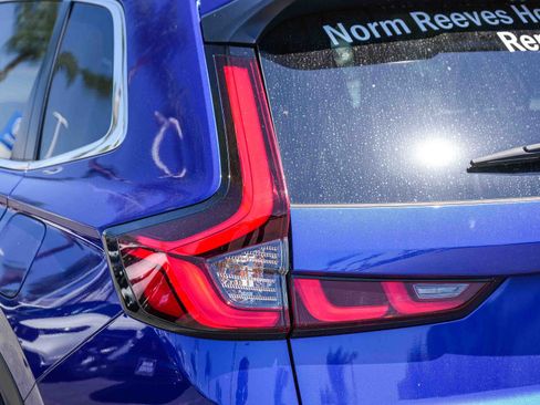 Certified 2025 Honda CR-V Sport image 11