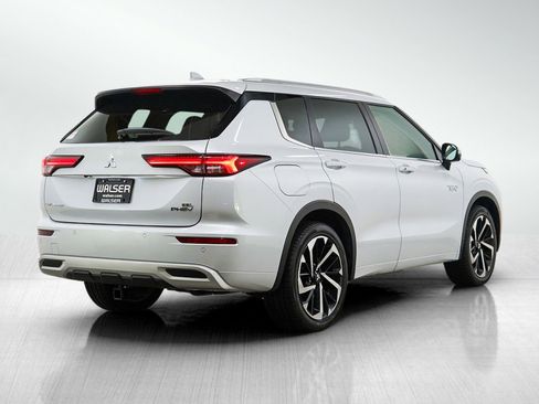 Used 2023 Mitsubishi Outlander SEL image 5